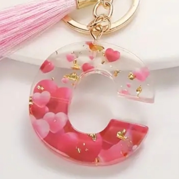 NEW! Resin Letter "C" Initial đź’•Hearts Keychain Purse Charm ~ Backpack, Bag, đźš— - Picture 2 of 4